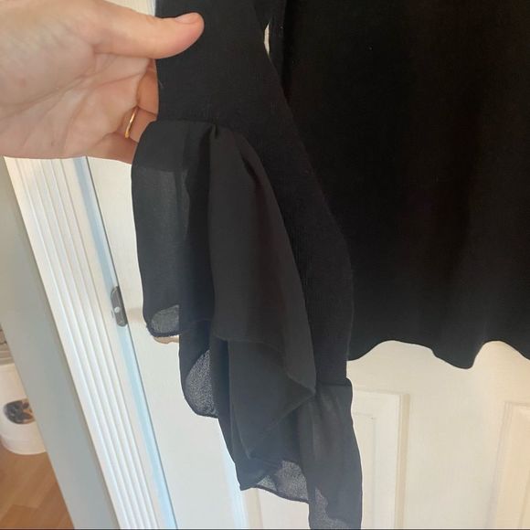 #10 INC International concepts women’s black crewneck long sleeve with frill M - Picture 4 of 11